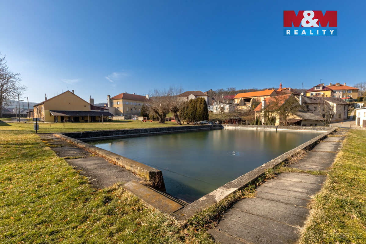 Prodej pozemku k bydlení, 2250 m², Pochvalov - 9