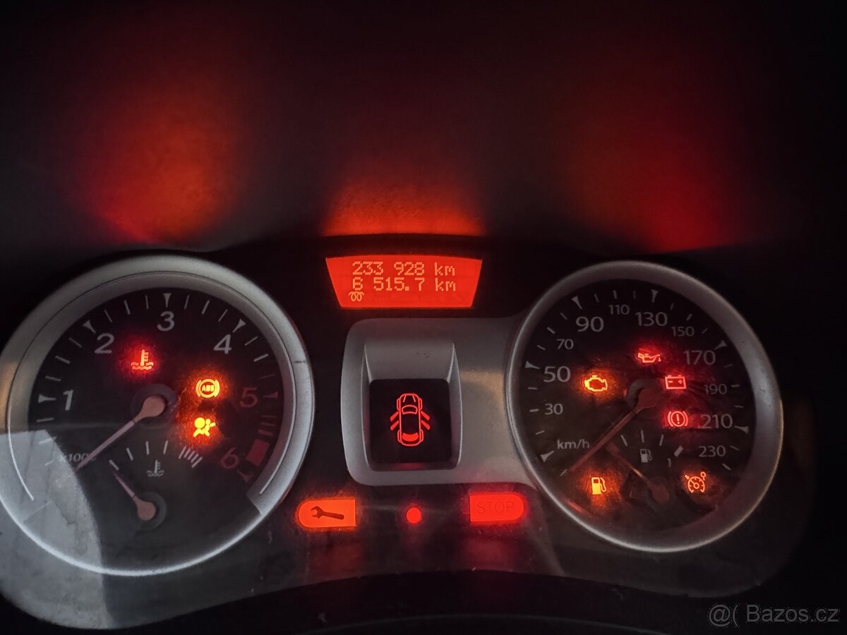 Renault Clio III 1.5 dCi 2010 - 9