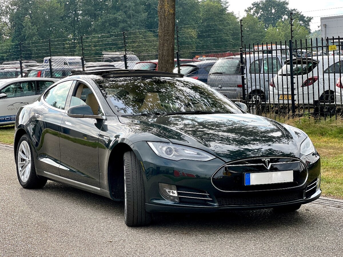 Tesla S Performance P85 Signature 89%SOH Pano Kủze Alcantara - 9