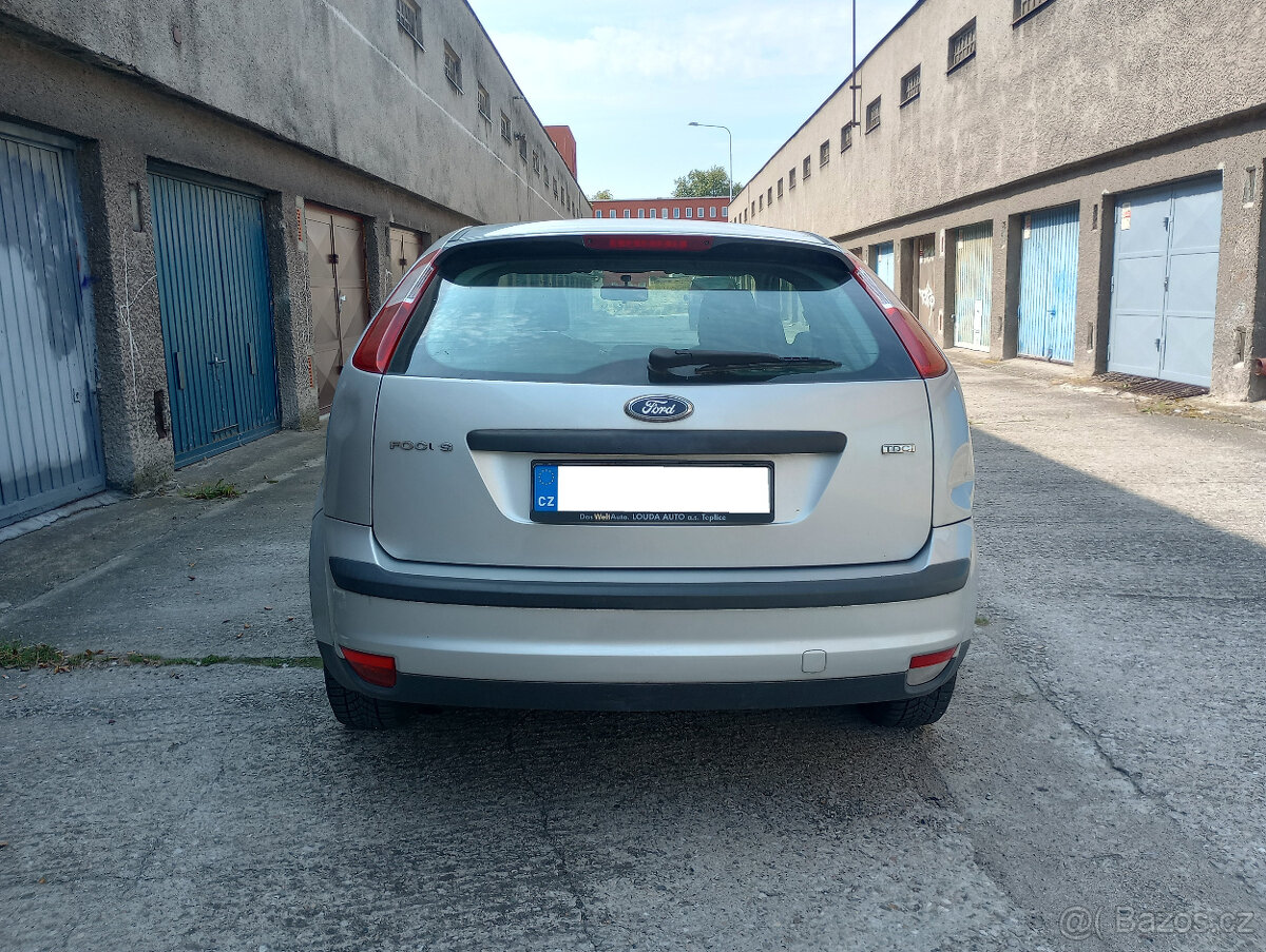 Ford Focus II 1.6 TDCi, 80 kW, hatchback, třídveřový - 9