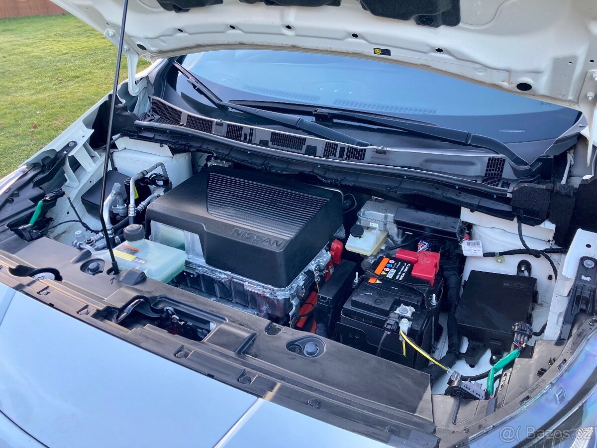Nissan Leaf N-Connecta, SOH 92%, ProPILOT, Winter paket, DPH - 9