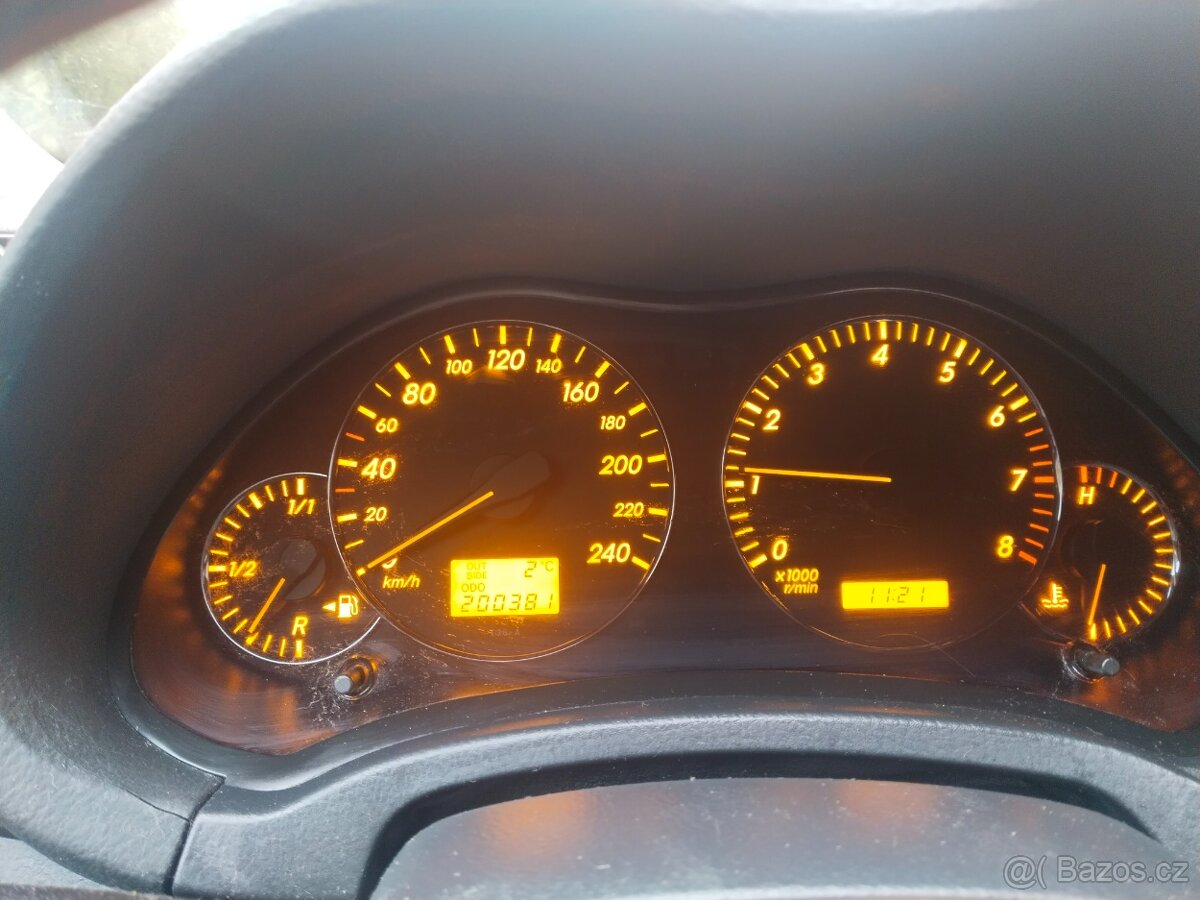 Toyota Avensis kombi - 9