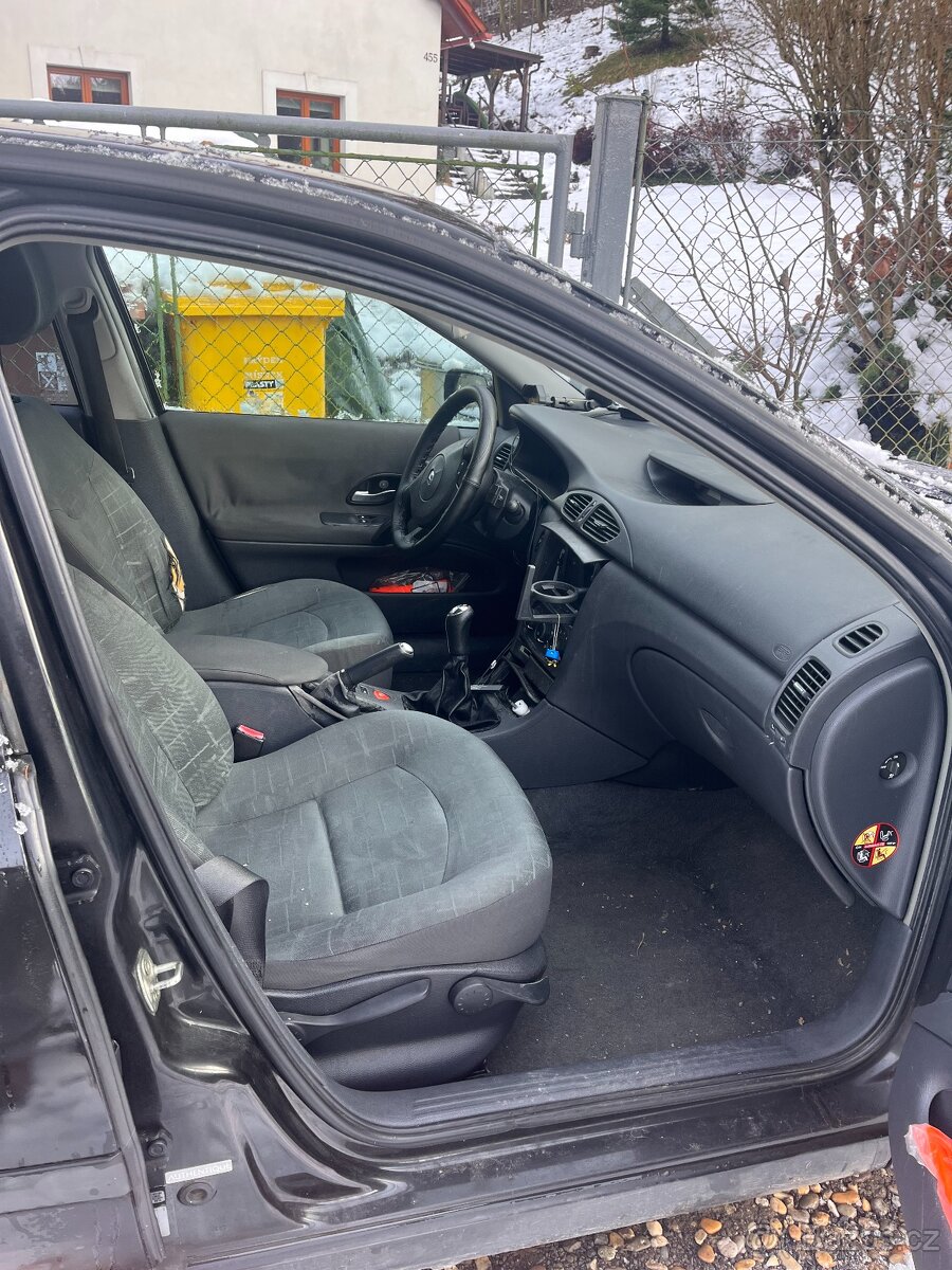 Prodám - Renault Laguna 1.9. TDI Hatchback - 9