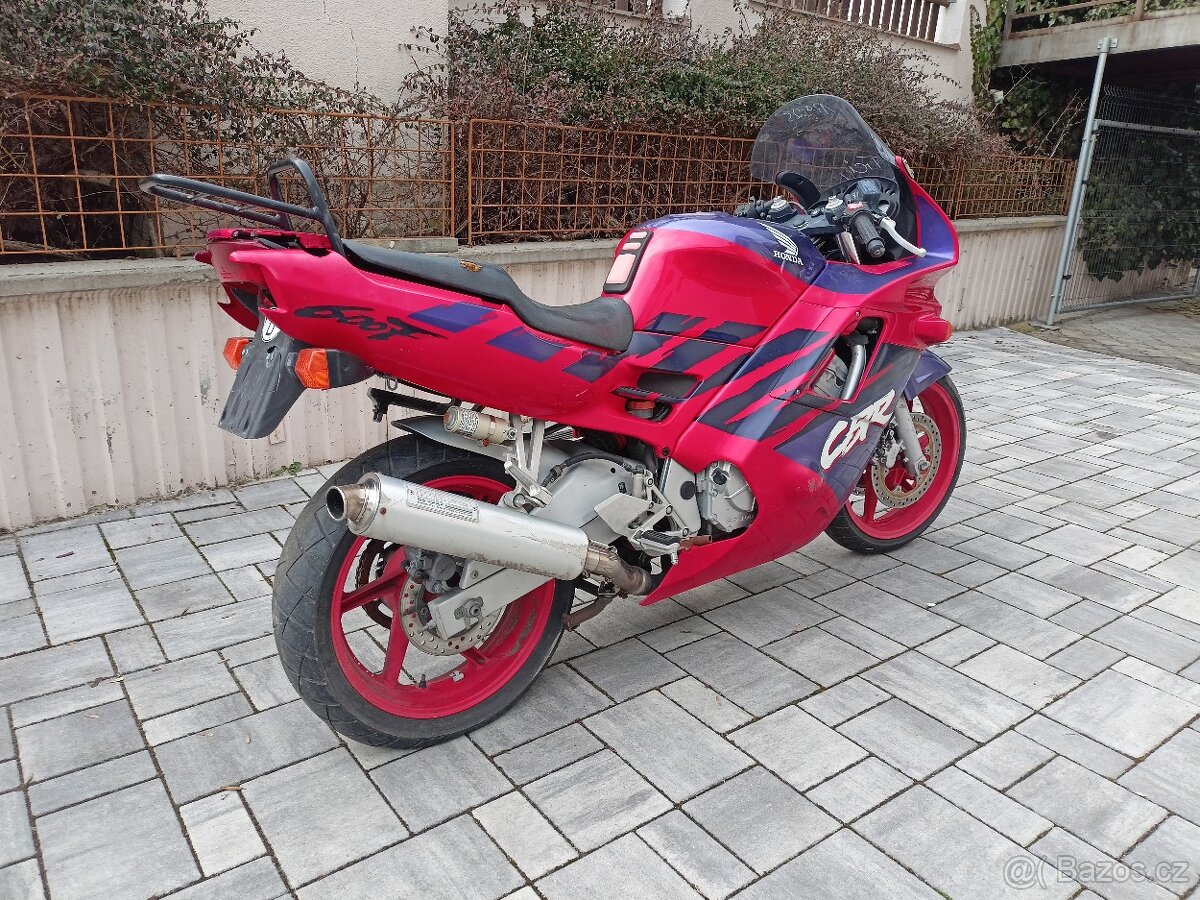 Honda CBR 600 - 9