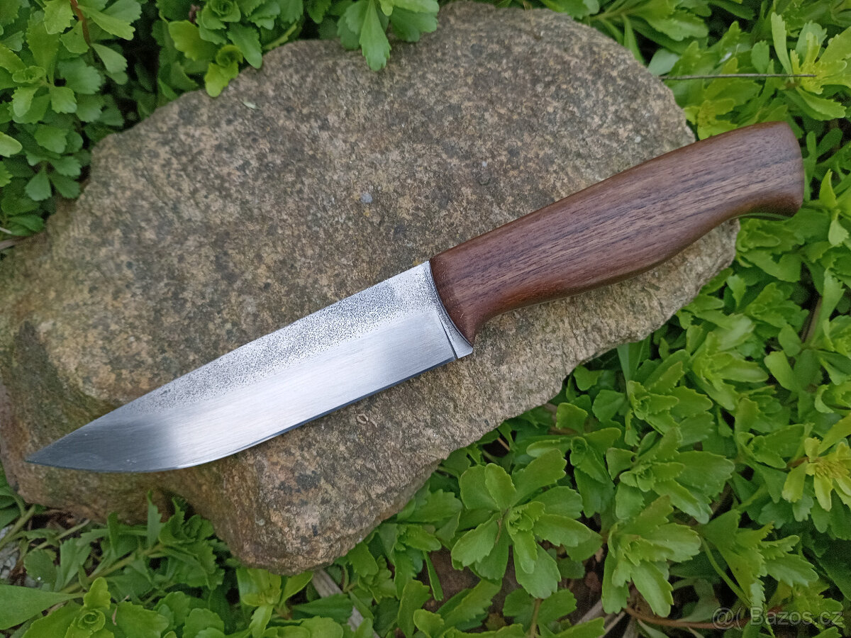 Rucne vyrobeny nuz, z N690 - 9