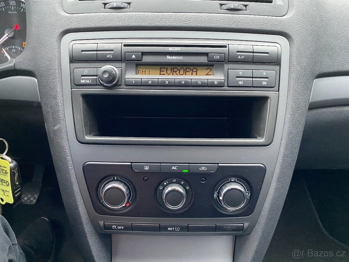 Škoda Octavia, 1.6 MPI 75kW-KLIMATIZACE-TZ-PDC - 9