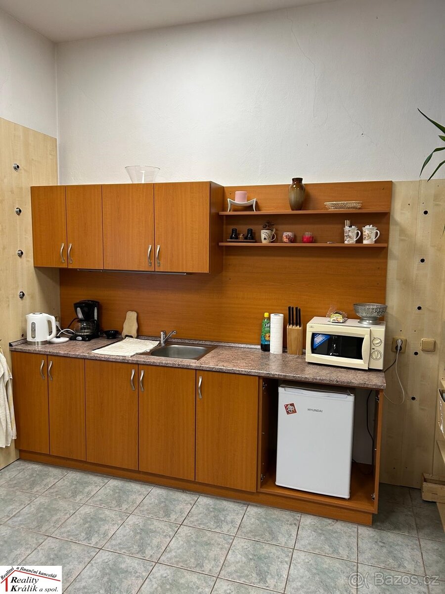 Prodej obchodních prostor v blízkosti centra Kutné Hory - 9