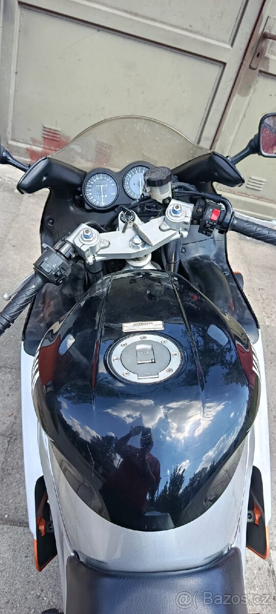 Yamaha YZF 600R Thundercat - 9