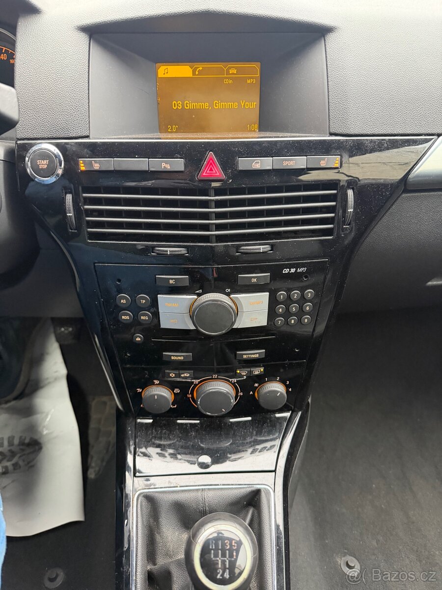 Opel Astra H Twin Top cabrio 1.8 103kw, nová STK+SPZ - 9