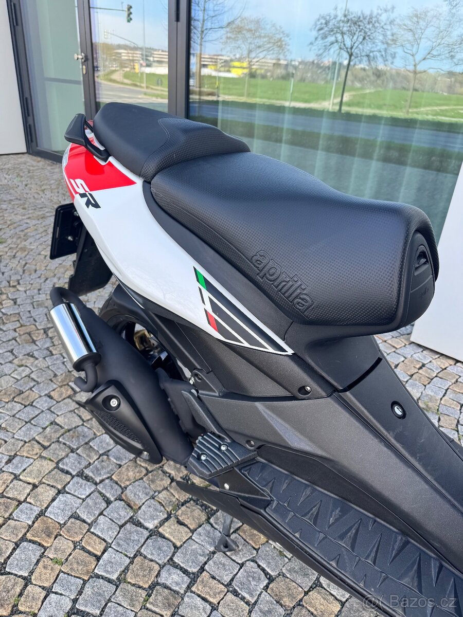 Skútr aprilia sr 50 - 9