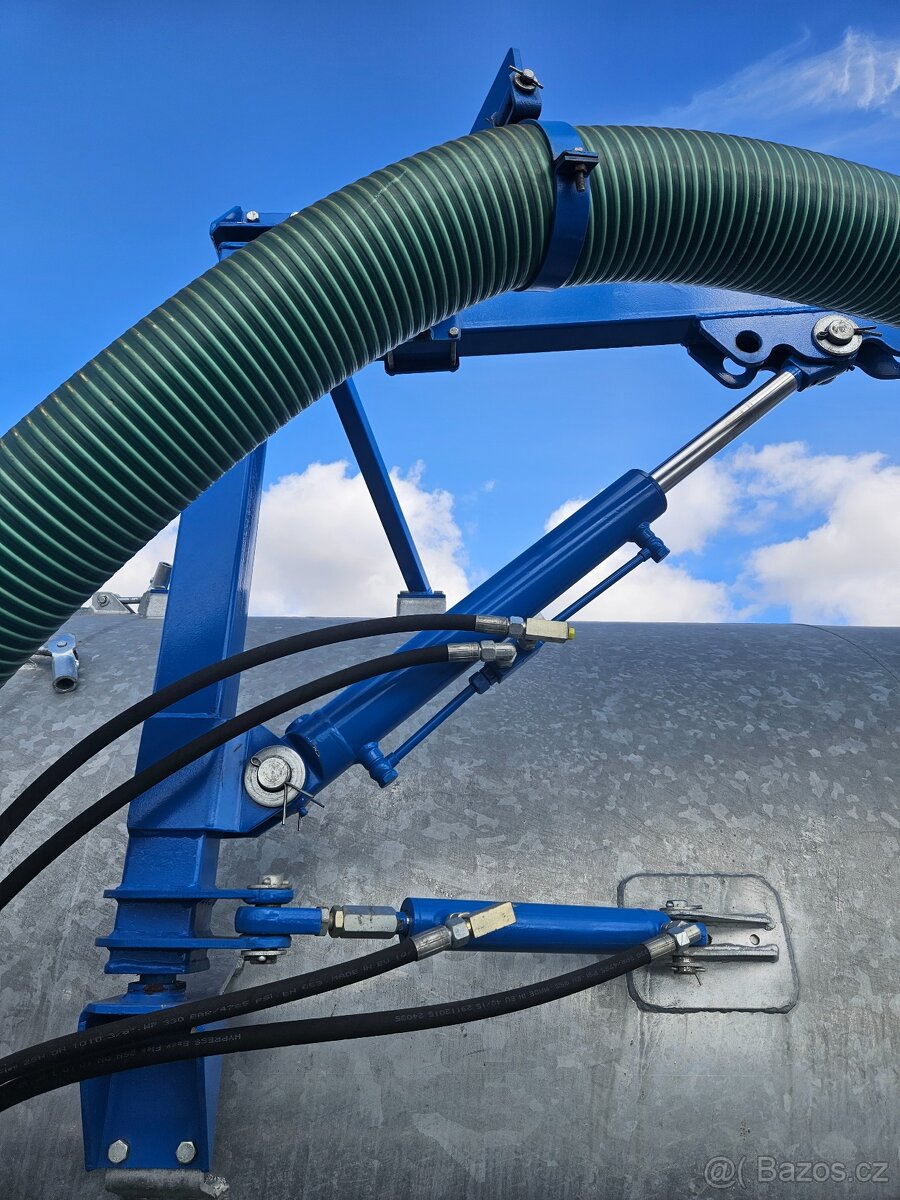 MEPROZET PN 8m3 s ramenem - 9