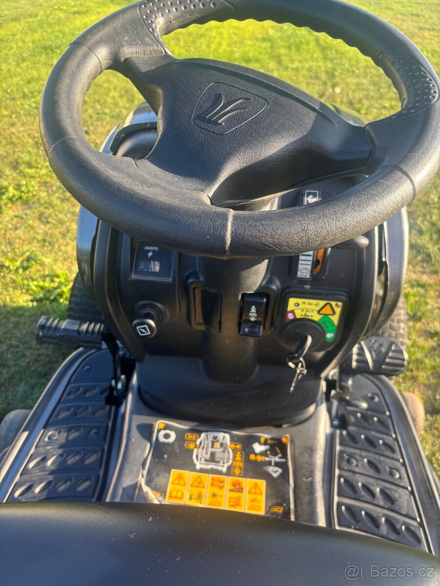 Zahradní trakturek MTD 24hp - 9