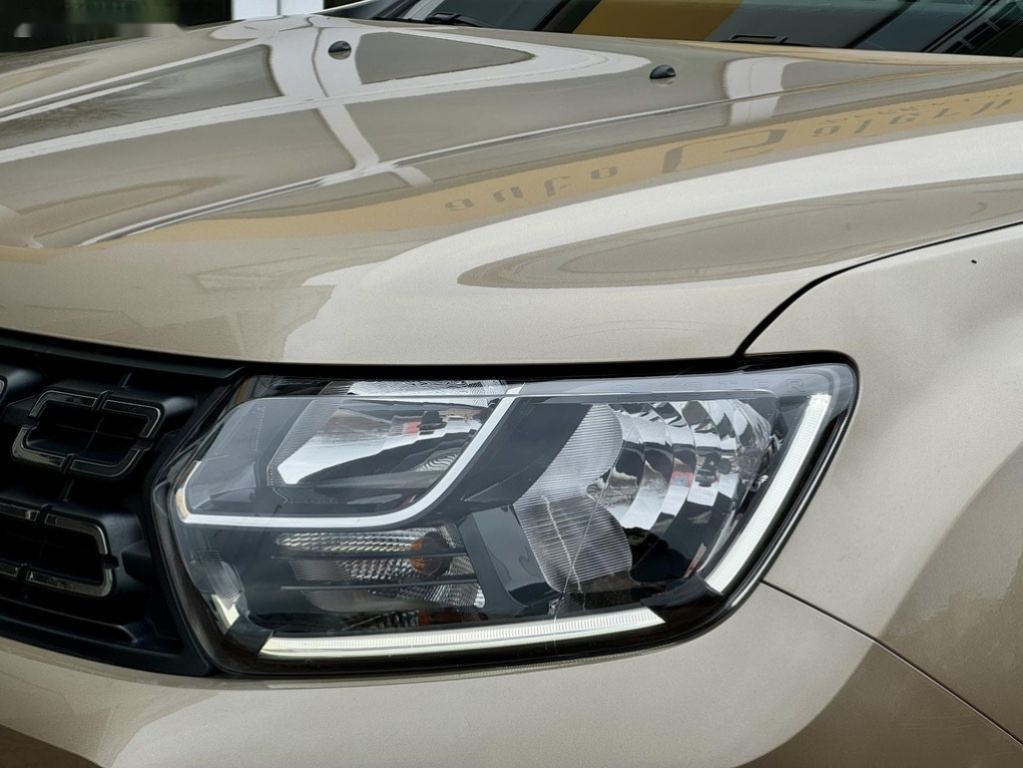 Dacia Duster,1.6 Sce 4x4 ČR 1.maj - 9