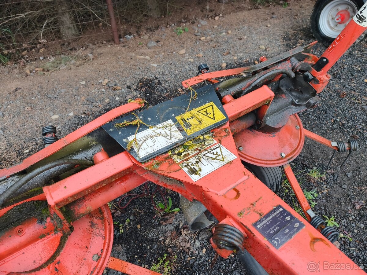 Obraceč Kuhn GF502 - 9