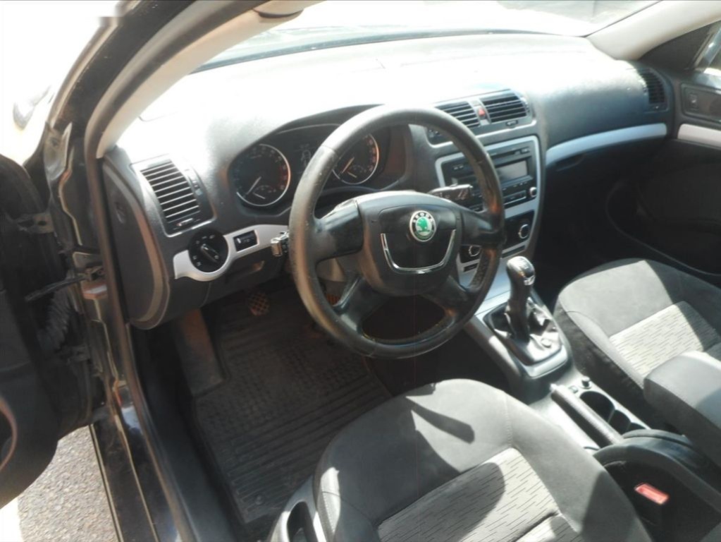 Škoda Octavia,1,6 TDi 1 - 9