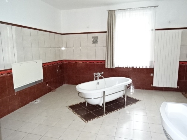 Prodej reprezentační vily v Rumburku - 9