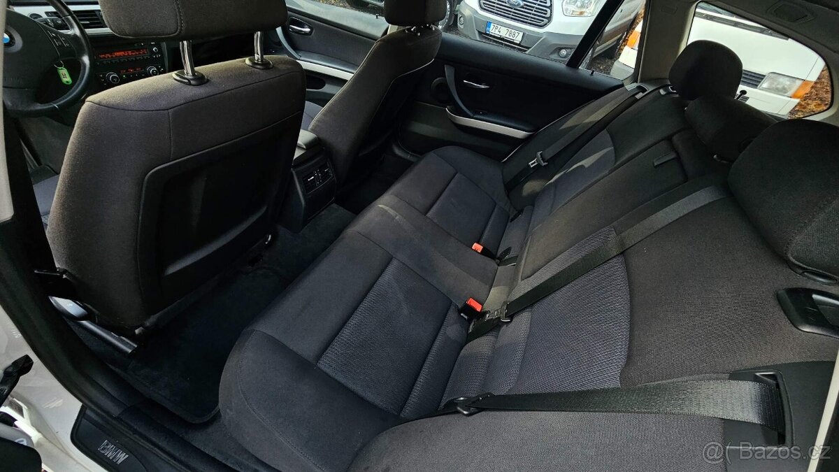 BMW 316i E91 m.2011 STK 9/27 xenony, park.senzory, nové ČR - 9