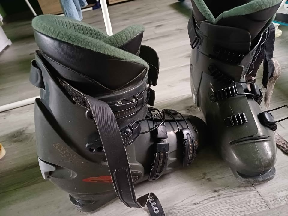 Sjezdové lyže Elan vel 140 cm + lyžáky vel 39 - 9