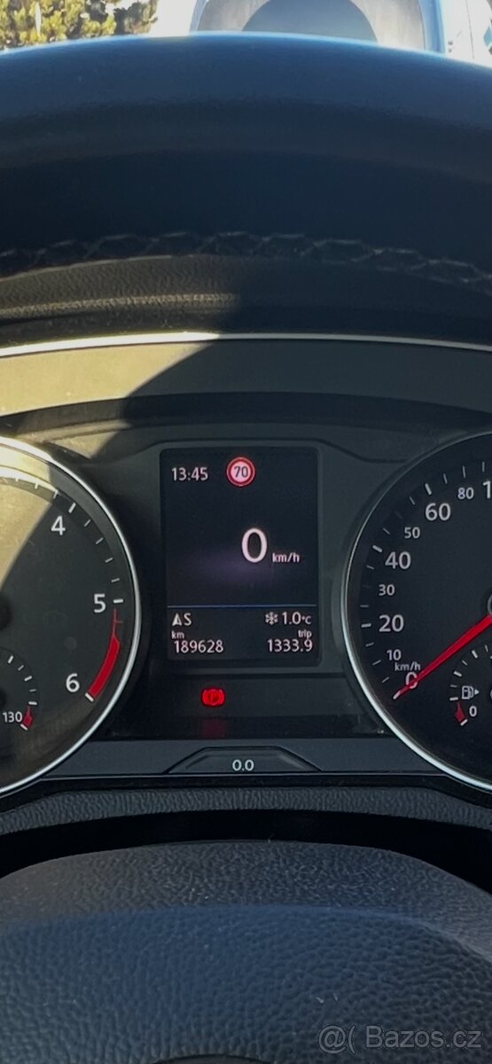 VW Passat 2.0TDI 110kW rv 2020 - 9