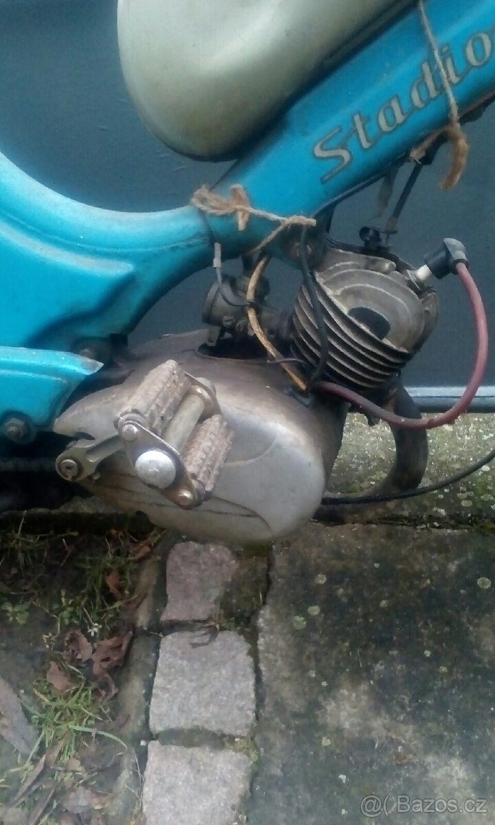 Prodám moped Stadion 22. - 9