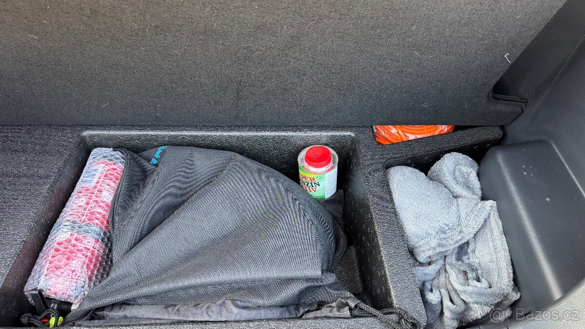 Toyota C-HR 2l pluginhybrid 223koni - 9