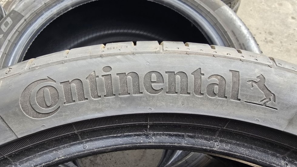 Letní pneu 245/40/19 Continental - 9