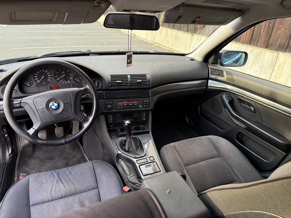 BMW E39 523i touring 1998. Prodej/vymena - 9
