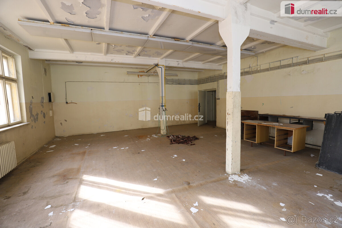 Objekt občanského vybavení - bývalá škola v Kraslicích - 9