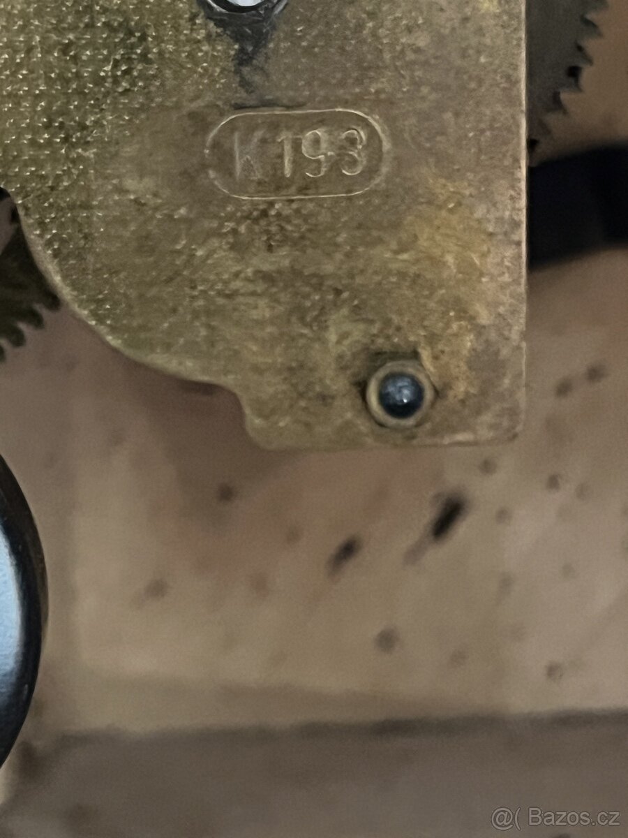 Staré stolní hodiny - 9