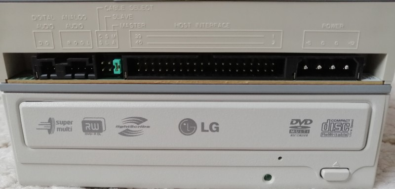 Cd - Dvd - Fdd mechanika - čtečka Sd karet - 9