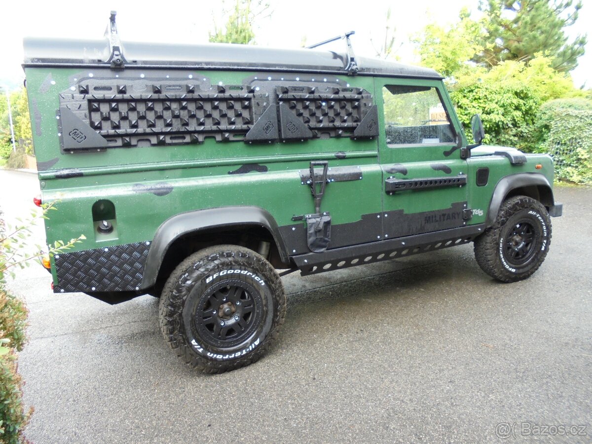 Land Rover Defender 2,5 TD5 - 90 kW - 9