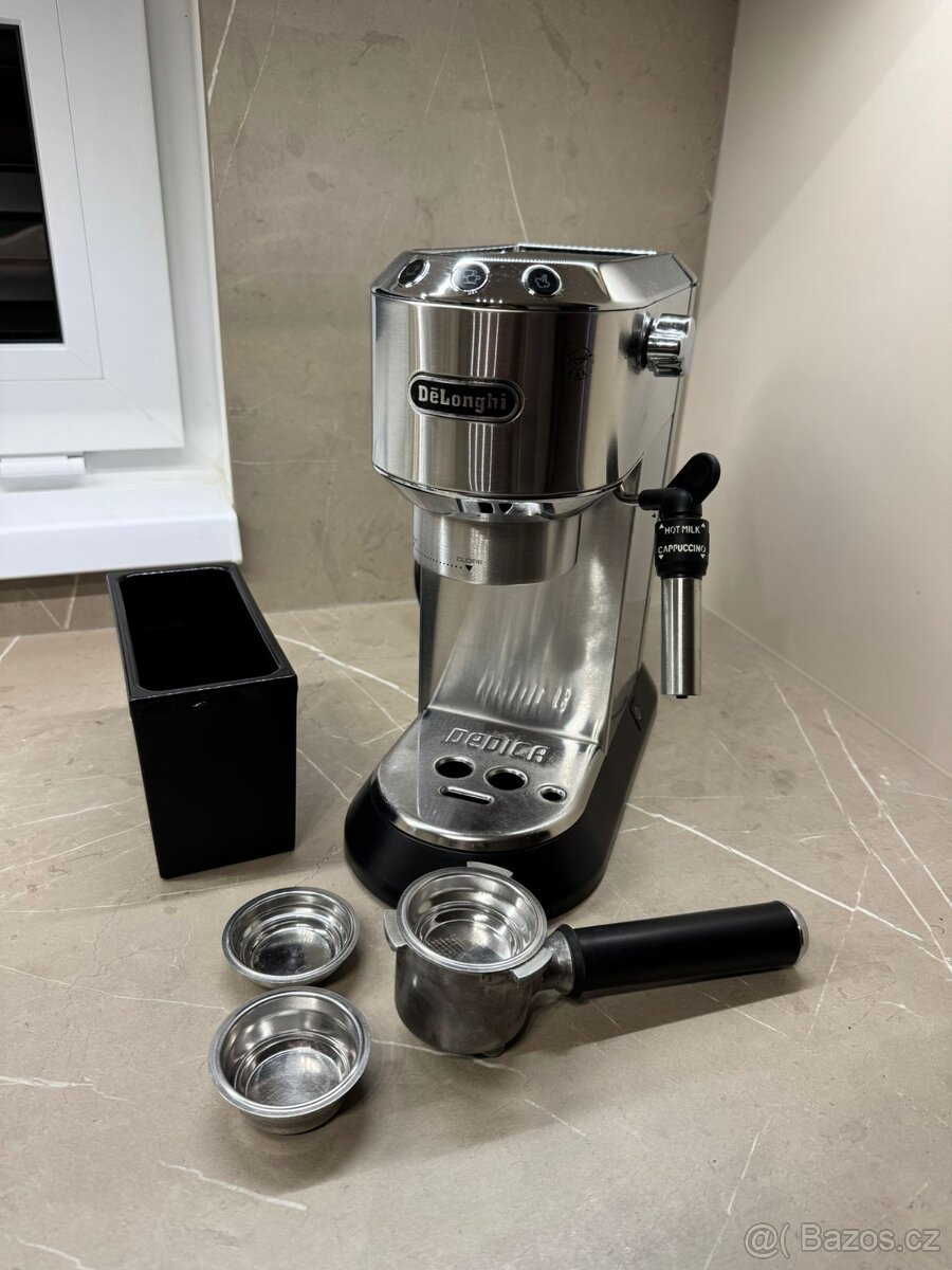 DeLonghi Dedica – kompaktní pákový kávovar + bonus 4x filtr - 9
