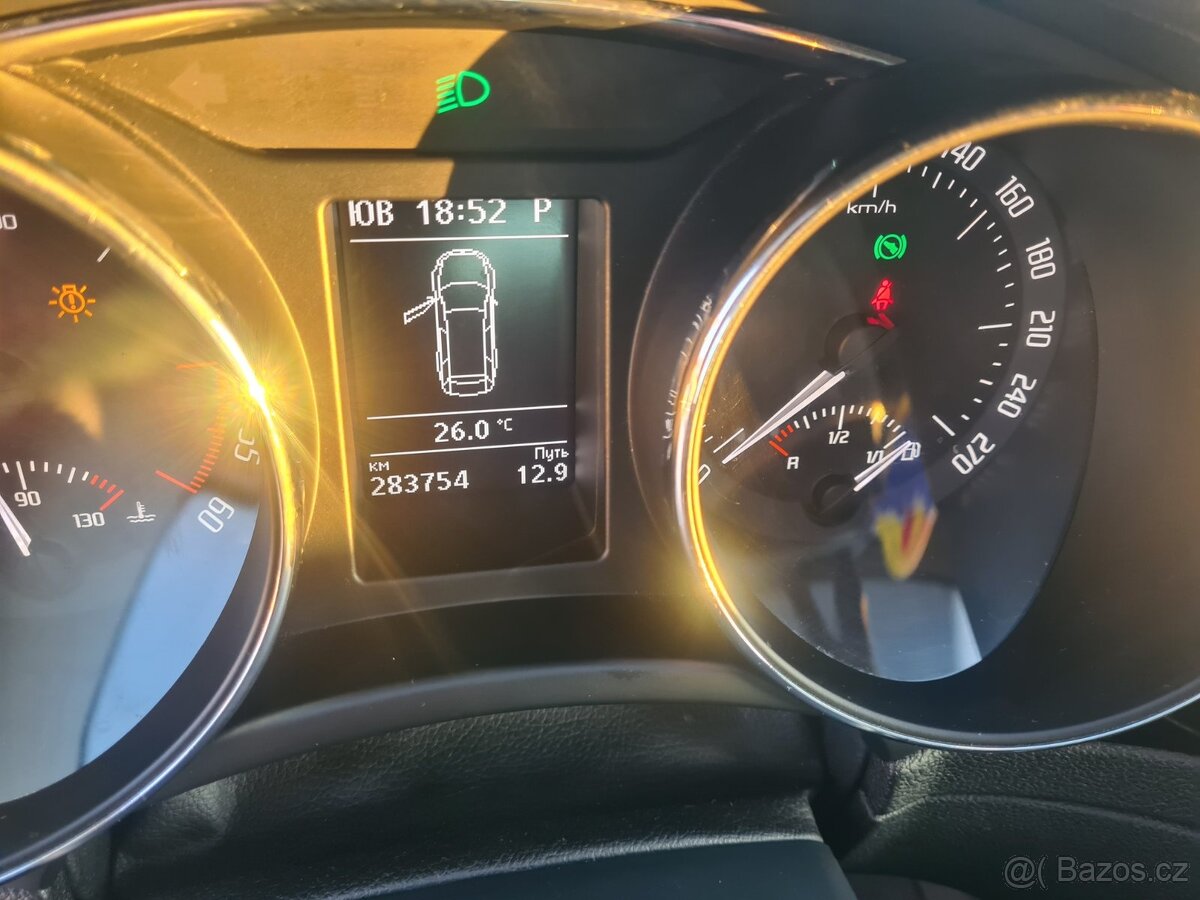 Škoda Superb2, 2.0 TDI r.v. 2015 - 9