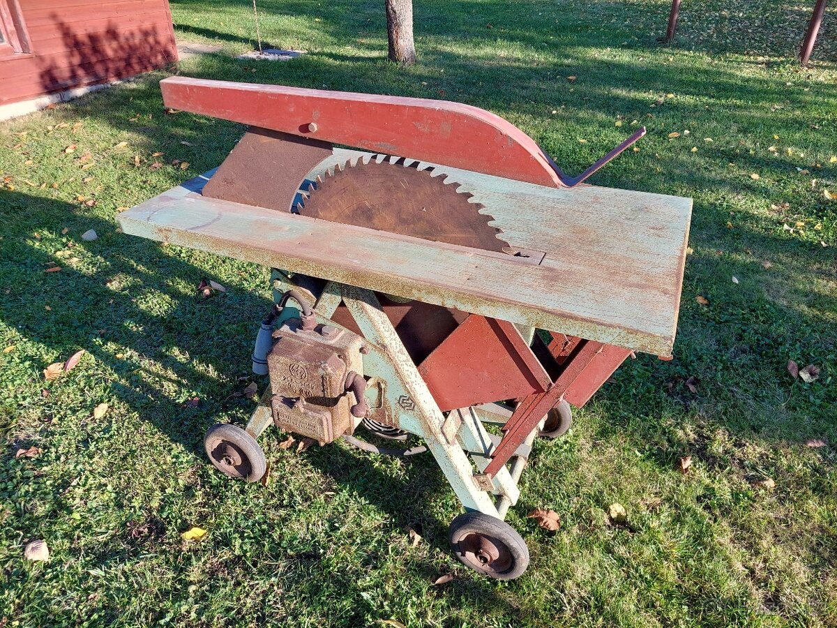 Prodám cirkulárku (cirkulárka) s kolébkou – tovární výroby - 9