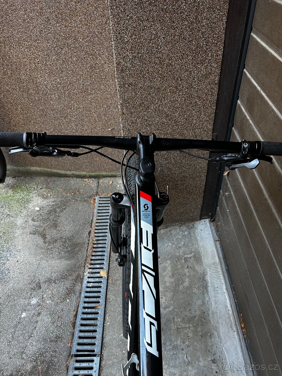 Prodám Scott scale karbon vel.L - 9