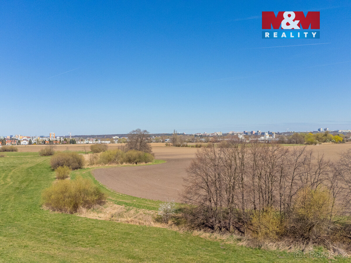 Prodej pole, 11460 m², Praha - 9