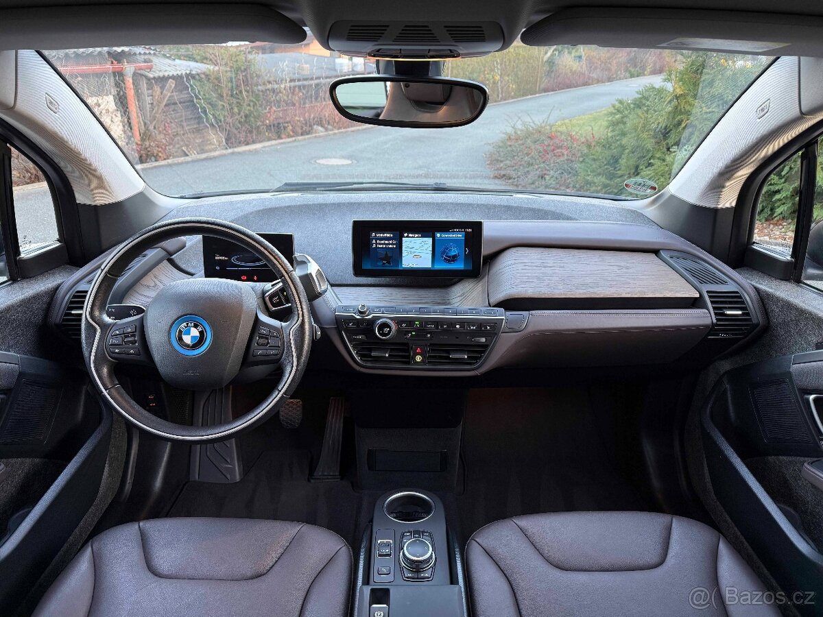 BMW i3 120Ah 2022 PROFI NAVI. KEYLESS, ADAP. LED. KŮŽE - 9