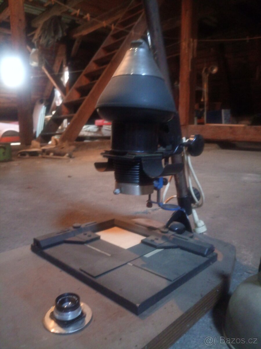 Prodám historický zvětšovalk - 9