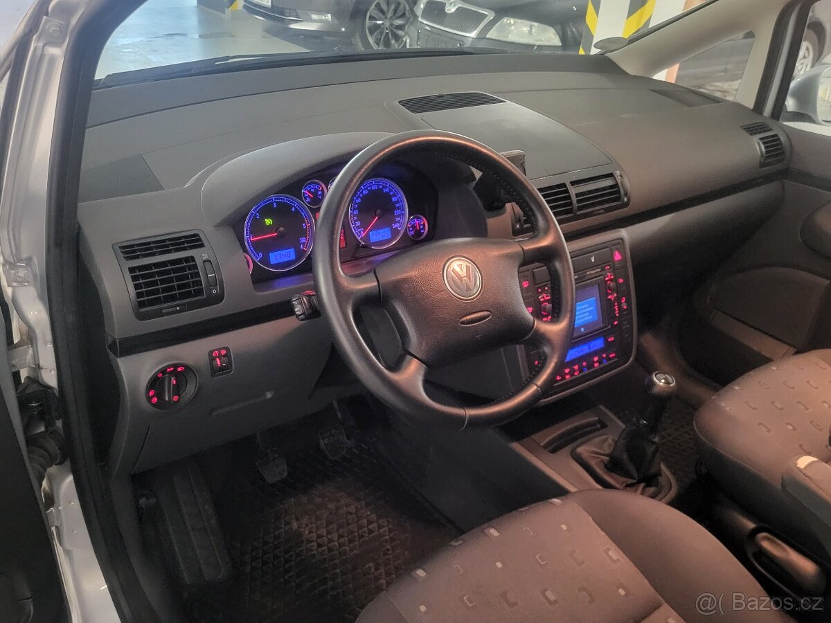 VW Sharan 1.9TDi 130PS - Navigace - tempomat - Webasto - 9