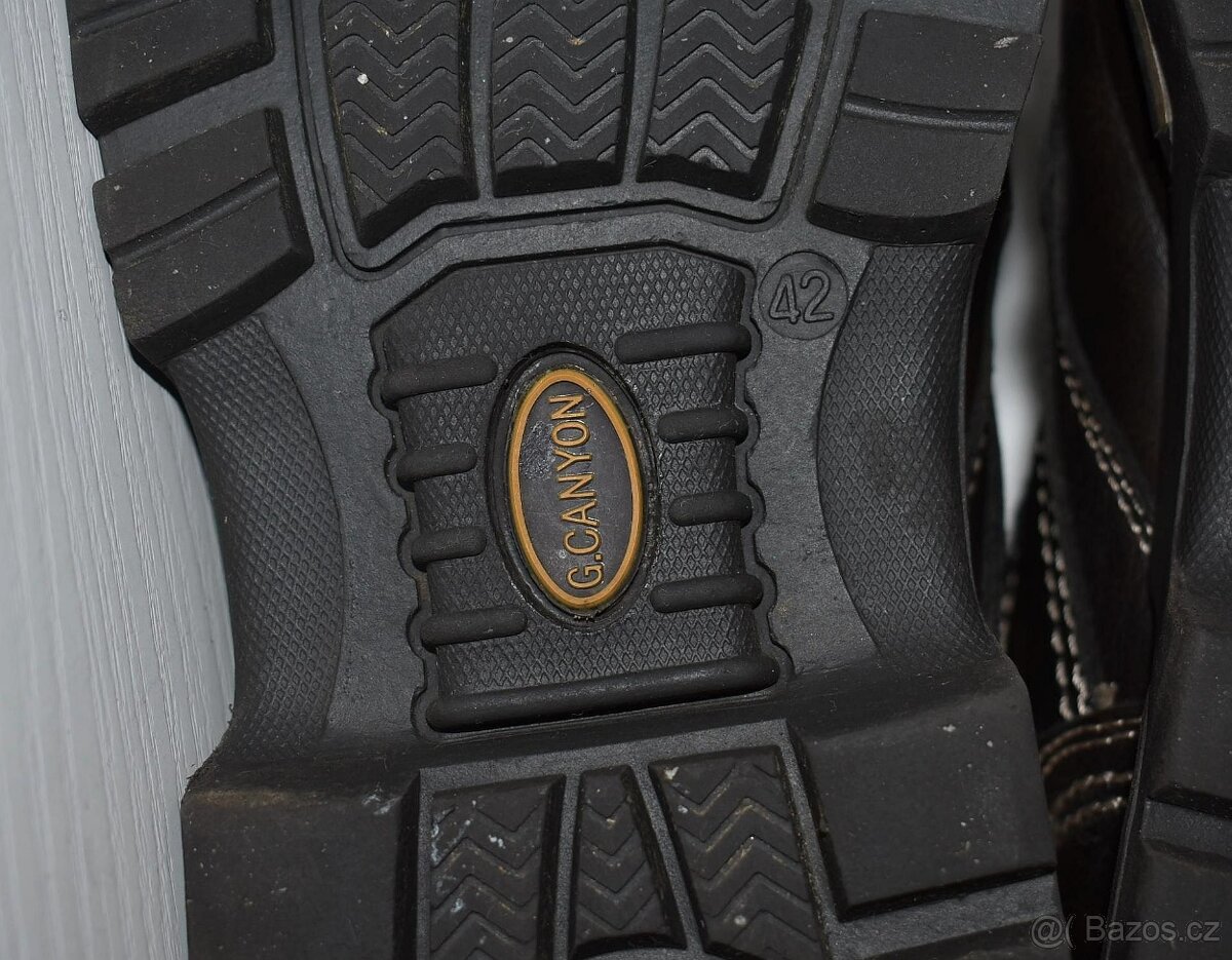 Pánské outdoorové boty, vel. 42 - 9