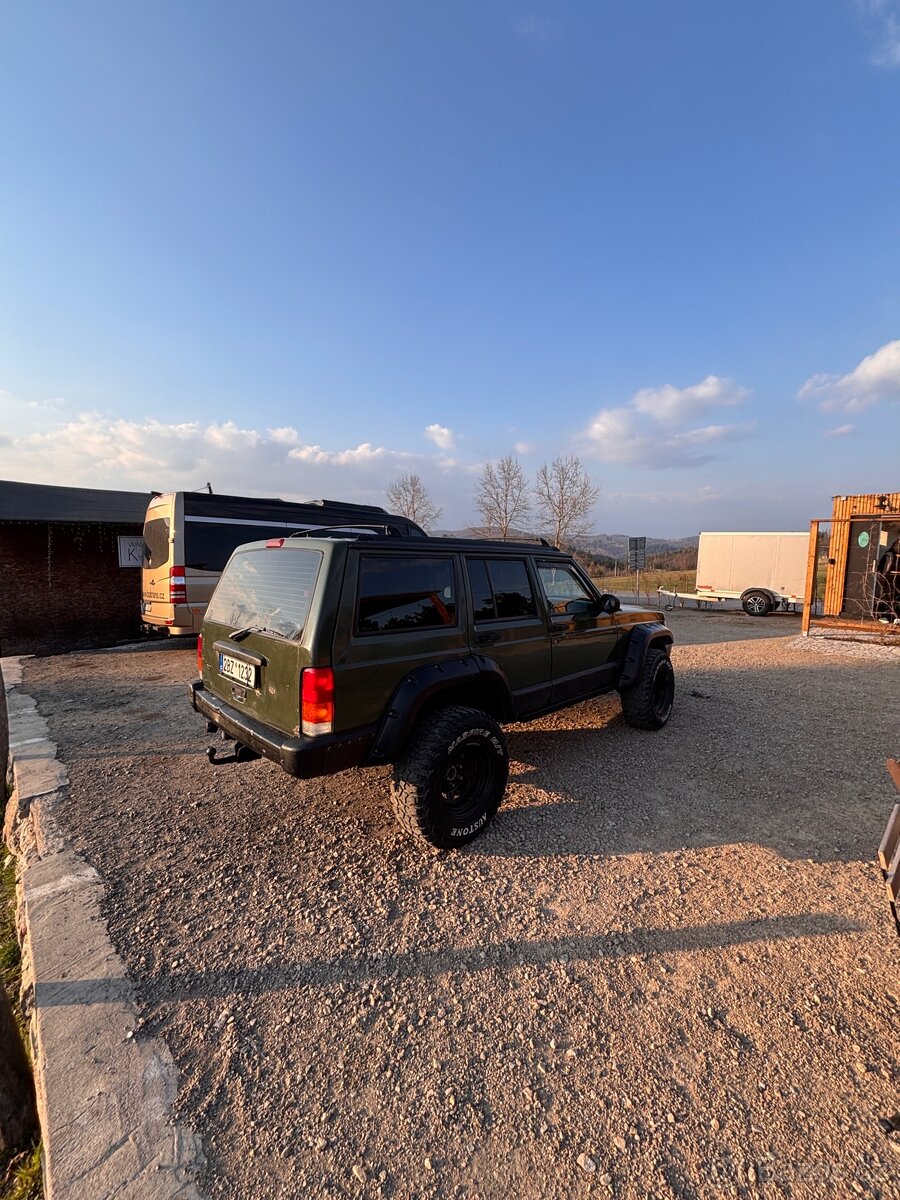 Jeep xj cherokee - 9