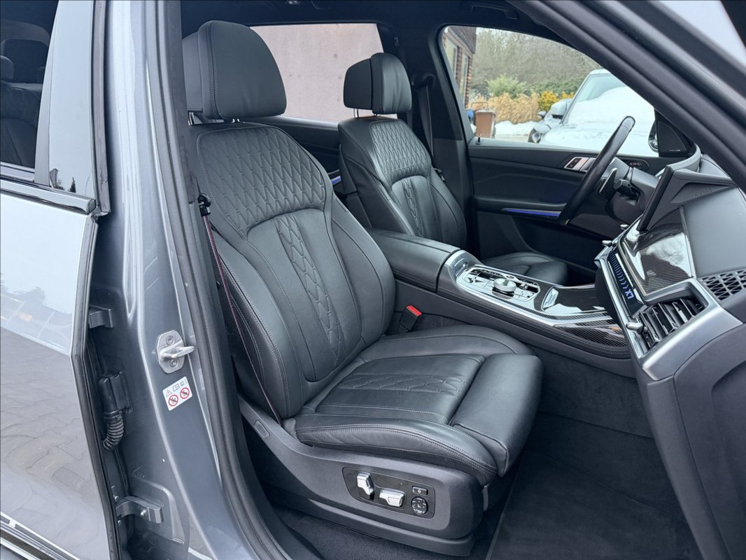 BMW X7 40d Xdrive Msport ČR 2023 - 9