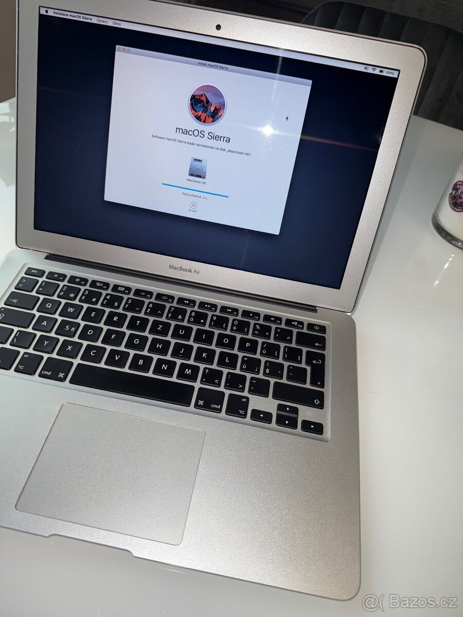 MacBook Air 13 - 9