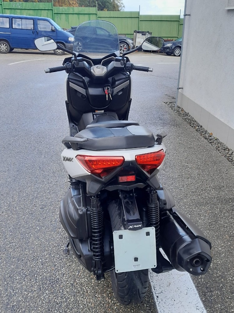 Yamaha X-Max 400 ABS, 2014, moc pěkný stav - 9
