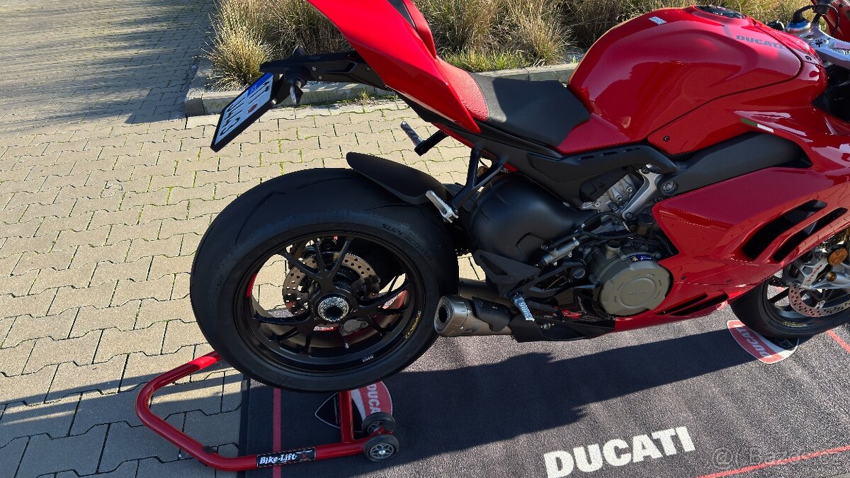 Ducati Panigale V4s - 9
