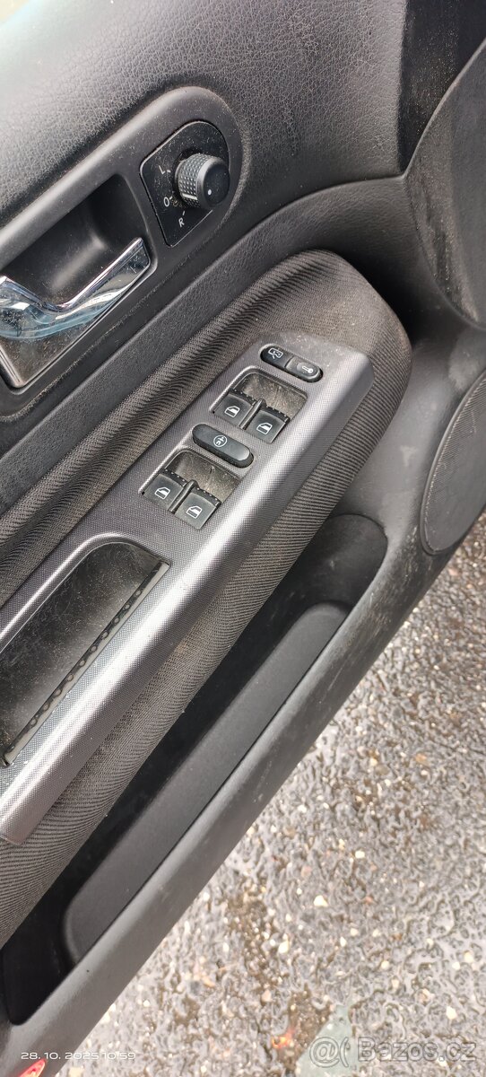 Prodám Vw Bora 1.6 16V 77kw Combi - 9