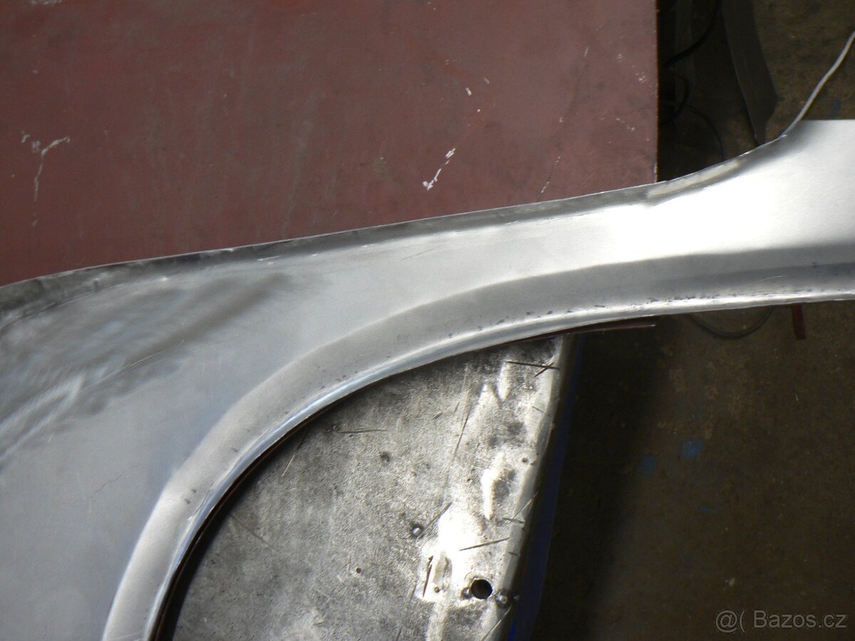 Kompletní přední podběhy Tatra 603 - 9