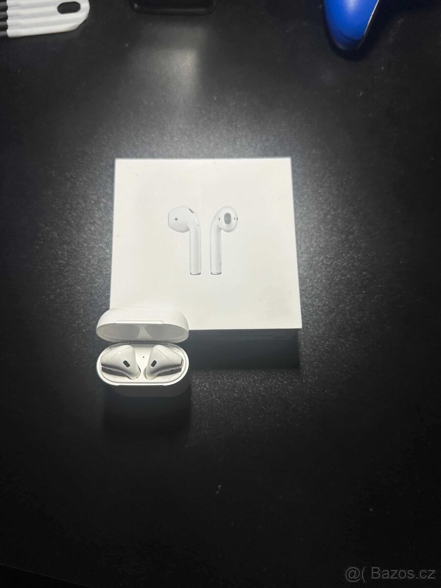 Sluchátka Apple Airpods 2 - 9