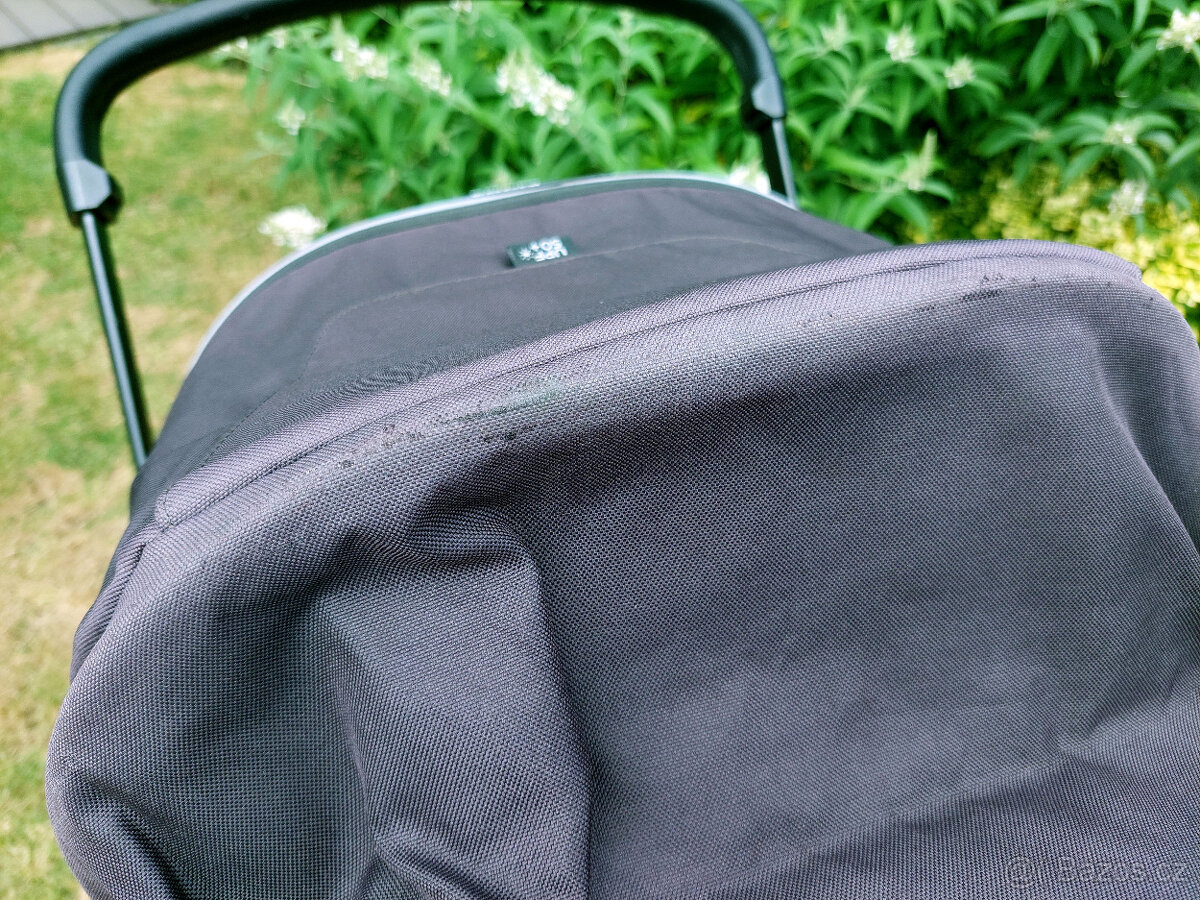 Kočárek Thule Sleek korbička + sporťák - 9