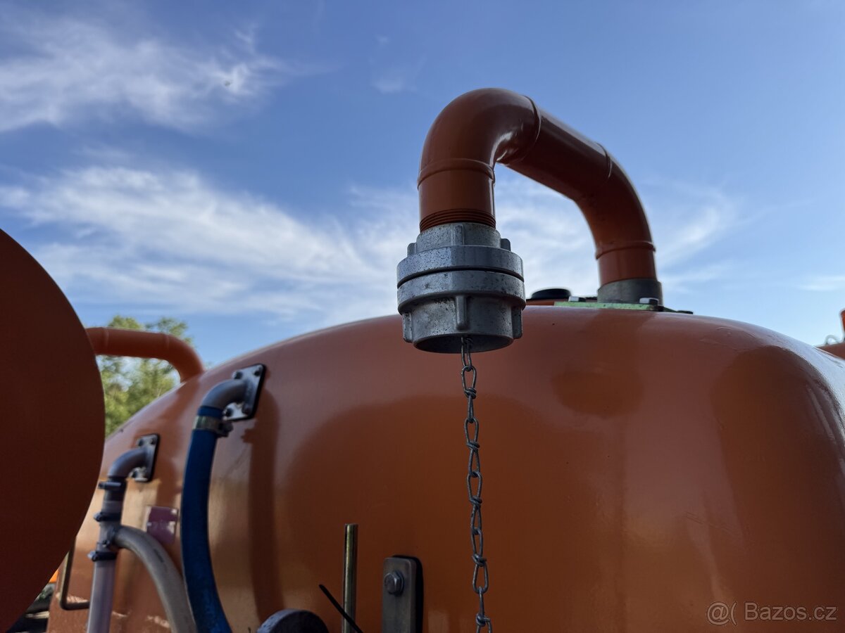 Multicar vodní kropící cisterna kropička Hummel WH - 9